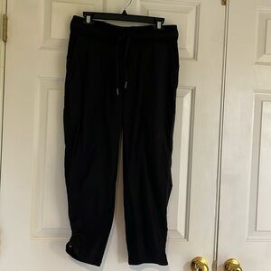 Lululemon Dance Studio Crop Size 8